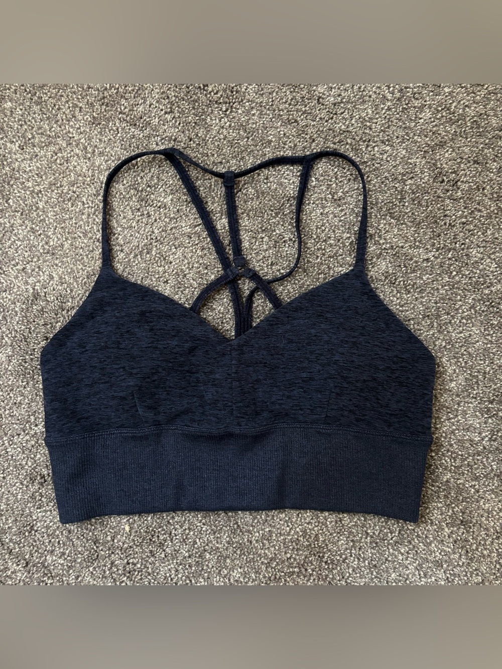ALO yoga women’s sz M Lavish bra